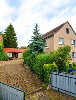 Bezugsfreies Einfamilienhaus mit Nebengelass - Blankenhain
