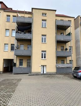 +++ Schöne helle 2 Raumwohnung mit großem Balkon +++ - Weißenfels