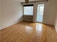 Gepflegte 2-Zimmer-Wohnung mit Einbauküche in München Neuhausen - München