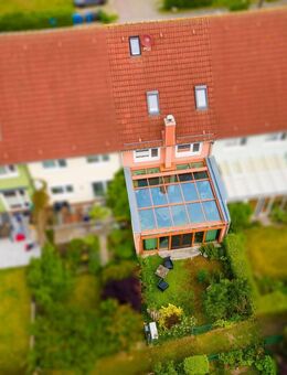 Modernes Haus mit Wintergarten, Sauna, Kamin und Doppelcarport in Stralsund - Stralsund