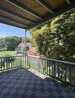 Helle 4-Zi-Wohnung mit Balkon zentral und ruhig - Hechingen