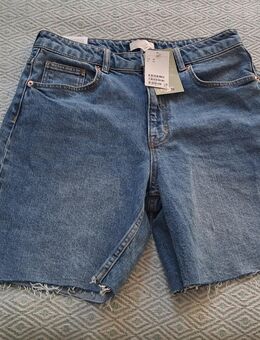 Jeansshorts von H&M. Gr. 42 - Berlin