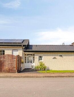 Traumhaus in Dorsten: Großzügiges EFH mit Kamin, Doppelgarage & Garten - Dorsten