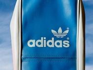 Seltene originale, alte Adidas Sporttasche – ein echtes Kultobjekt - Niederfischbach