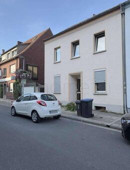 Großzügiges Reihenendhaus mit Potenzial - Innenstadtlage Moers - Moers