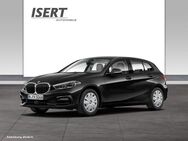 BMW 118 i Lim. Sport Line A. +LIVE PROF.+LED+DAB+ - Kronach