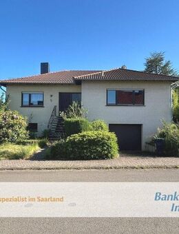 Wohnen auf nur einer Ebene in Seenähe - Großzügiger Bungalow mit Potenzial in ruhiger Lage von Bosen - Nohfelden