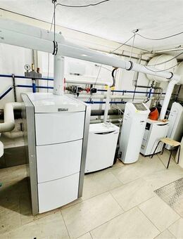 mehr als 5.30% Rendite: Höchst- Energetisches Neubau - Niveau: MFH, 6 WE in Co, top san-renov., komplett vermietet - Coburg