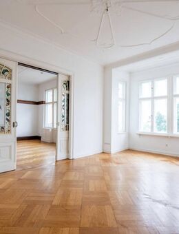Bezugsfrei: Traumhafte 2-Zimmer-Gründerzeit-Wohnung - Parkett & Flügeltüren - Provisionsfrei! - Berlin