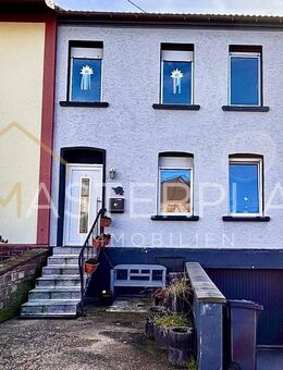 Gepflegtes Einfamilienhaus mit Garten, Terrasse und Garage in ruhiger Lage - Ensdorf (Saarland)