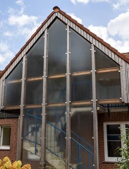 *** 2 PARTEIEN - EG (ex) PRAXIS und DG große WOHNUNG *** - Ganderkesee