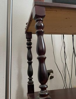 Beistelltisch mit zwei Ablagen - Eime