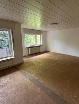 Große ETW mit 4-Zimmern und neuen Fenstern - Bielefeld