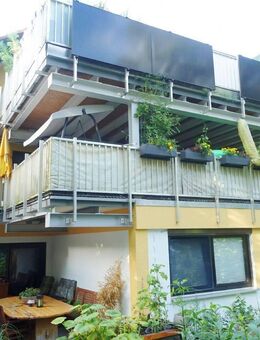 Top 4 Zimmer- Wohnung 120 m² + 50 m² Terrasse und Stellplatz in Top-Lage Wendelstein a.d. Schwarzach - Wendelstein