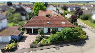 EINZIGARTIGES EINFAMILIENHAUS MIT ENDLOSEM RAUMANGEBOT IN NERSINGEN/STRASS!