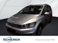 VW Touran, 1.5 TSI Comfortline, Jahr 2021 - Mainz