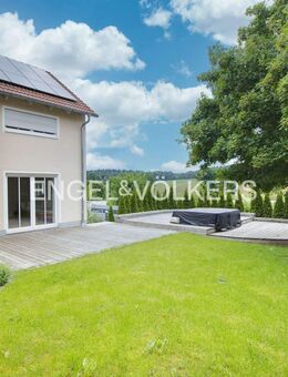 Wohlfühloase: Großzügiges Einfamilienhaus mit Charme und Komfort - Brunn (Bayern)