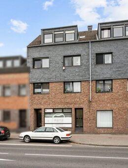 Würselen - modernes Mehrfamilienhaus auf großem Grundstück mit Erweiterungsmöglichkeiten - Würselen