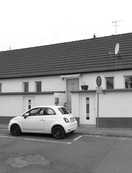 Kleines, charmantes Einfamilienhaus mit Mini-Gewerbeeinheit in zentraler Lage von Heldenbergen! - Nidderau