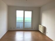 Schöne 2-Zimmer-Wohnung mit Balkon + EBK - Großenhain