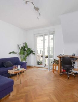 Stilvolle 2,5-Zimmer-Altbauwohnung mit hochwertiger Ausstattung und Ausbaureserve im DG! - Pforzheim