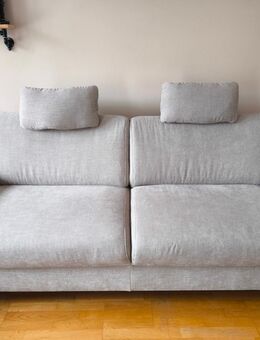 Gemütliches Sofa, 2,5 Sitzer, elektrisch ausfahrbar, top Zustand - Kelkheim (Taunus) Zentrum