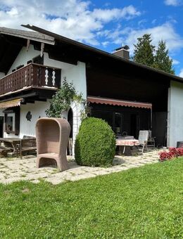 ANGEBOTSVERFAHREN - Charmantes Einfamilienhaus mit traumhafen Blick in die unverbaute Natur - Holzkirchen (Regierungsbezirk Oberbayern)