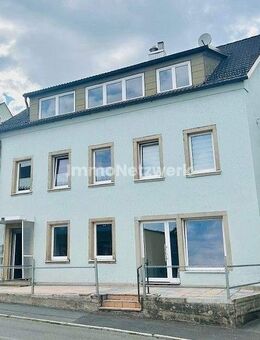 **Vielseitiges Wohn- und Geschäftshaus im Herzen von Konradsreuth** - Konradsreuth