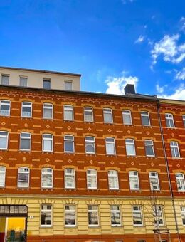 Für das Alter: Wohnen im Hochparterre in Gohlis-Süd mit Südbalkon, 2 Wohnungen mit 4 Zimmern - Leipzig