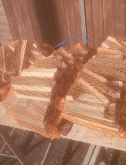 Anzündholz für Kamin und Kachelofen - Rossau