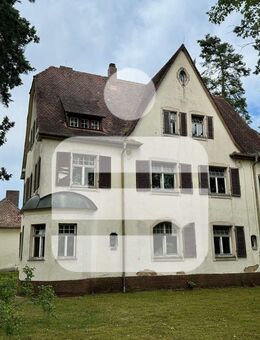 Denkmalgeschützte Stadtvilla in Höchstadt a.d. Aisch...Charme und Geschichte im Einklang - Höchstadt (Aisch)