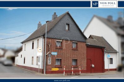 Bauernhaus mit Innenhof und Anbauten in zentraler Lage von Weilerswist