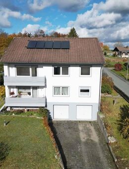 Willkommen daheim! Zweifamilienhaus mit Garten - Issigau