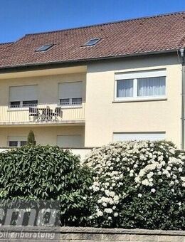 Käuferprovisionsfrei! Großzügige Eigentumswohnung mit Loggia, Einbauküche und Einzelgarage! - Wachenheim (Weinstraße)