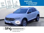 VW T-Roc, 1.5 l TSI MOVE T-Roc Life OPF, Jahr 2023 - Freiburg (Breisgau)