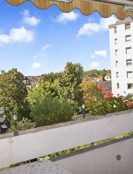 Helle 3/4 Zimmer Wohnung in absoluter Grün- Ruhelage in einer der besten Lagen in Augsburg-Göggingen - Augsburg