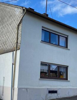 Preisreduzierung! Gemütliches Einfamilienhaus mit großzügiger Raumaufteilung bietet viel Platz und Möglichkeiten - Bergen (Rheinland-Pfalz)
