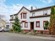 Charmantes 1-2-Fam.-Haus mit vielen Extras! - Bretten