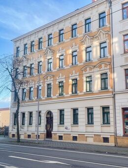 3 Zimmer mit Stellplatz! + Parkett + Fußbodenheizung + Bad mit Wanne & Dusche + Südbalkon - Leipzig