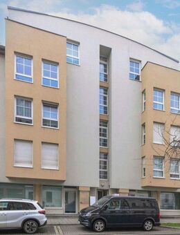 Vermietete 3-Zi.-ETW mit Terrasse und 2 TG-Stellplätzen in guter Lage - Leipzig