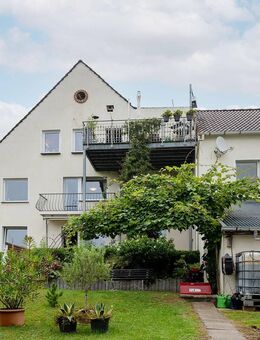 Mehrfamilienhaus mit traumhaften Garten und Ausblick in Barntrup - Barntrup