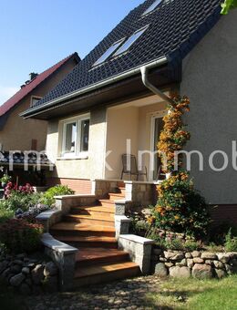 Haus und Grundstück für Familienglück in Neustrelitz - Neustrelitz