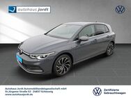 VW Golf, 1.5 VIII eTSI OPF Style, Jahr 2023 - Schleswig