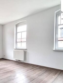 Helle 2-Raumwohnung mit Balkon im Hochparterre wartet ab Oktober auf Sie! - Bad Gottleuba-Berggießhübel