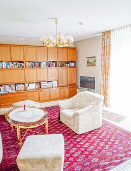 Gut geschnittene 4-Zimmerwohnung mit zwei Balkonen die bereits seit 1970 vermietet ist! - München