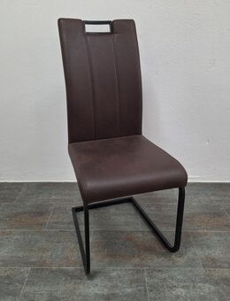 Jetzt Neu Schwingstuhl Brau in Mirkrofaser für 79 Euro statt 129 Euro - Barßel