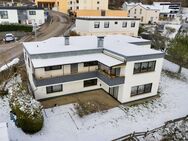 Ihr Zweifamilienhaus in Hanglage mit Ausblick! - Jungingen