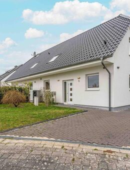 Doppelhaushälfte auf 540m² Grundstück - Stil, Ruhe & Natur in Bestlage am Golfclub Seddiner See - Michendorf