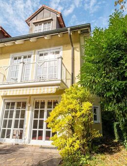 Familientraum, schönes geräumiges Reiheneckhaus im Moosach - München