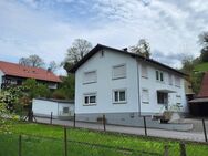 Bauernhof / Resthof in ländlicher Region - Freistehendes Zweifamilienhaus - Erbach (Hessen)